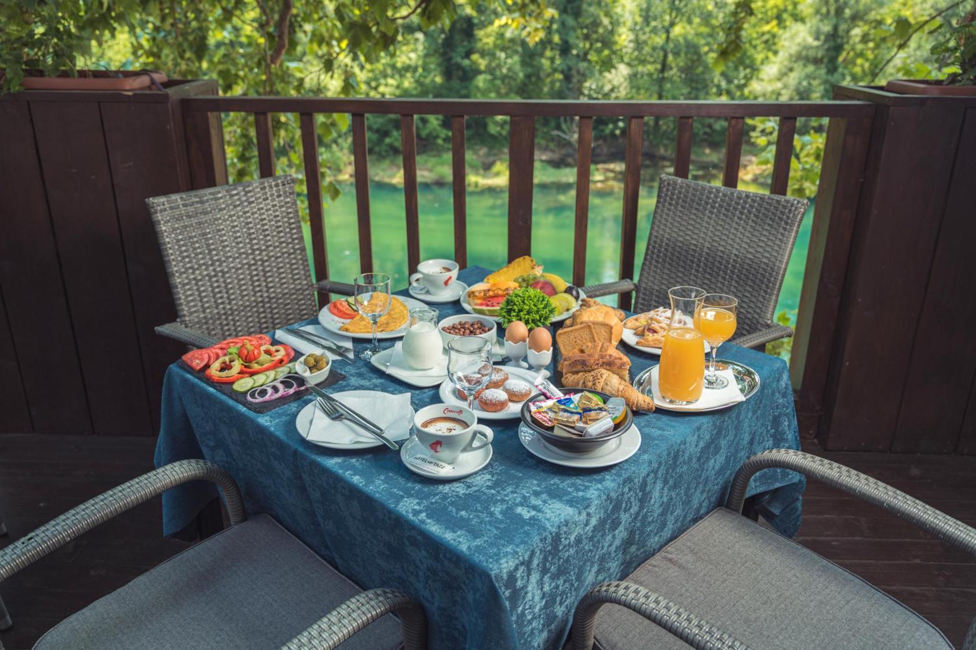 Hotel Tazz - River Front Oasis Collection Бихач Экстерьер фото