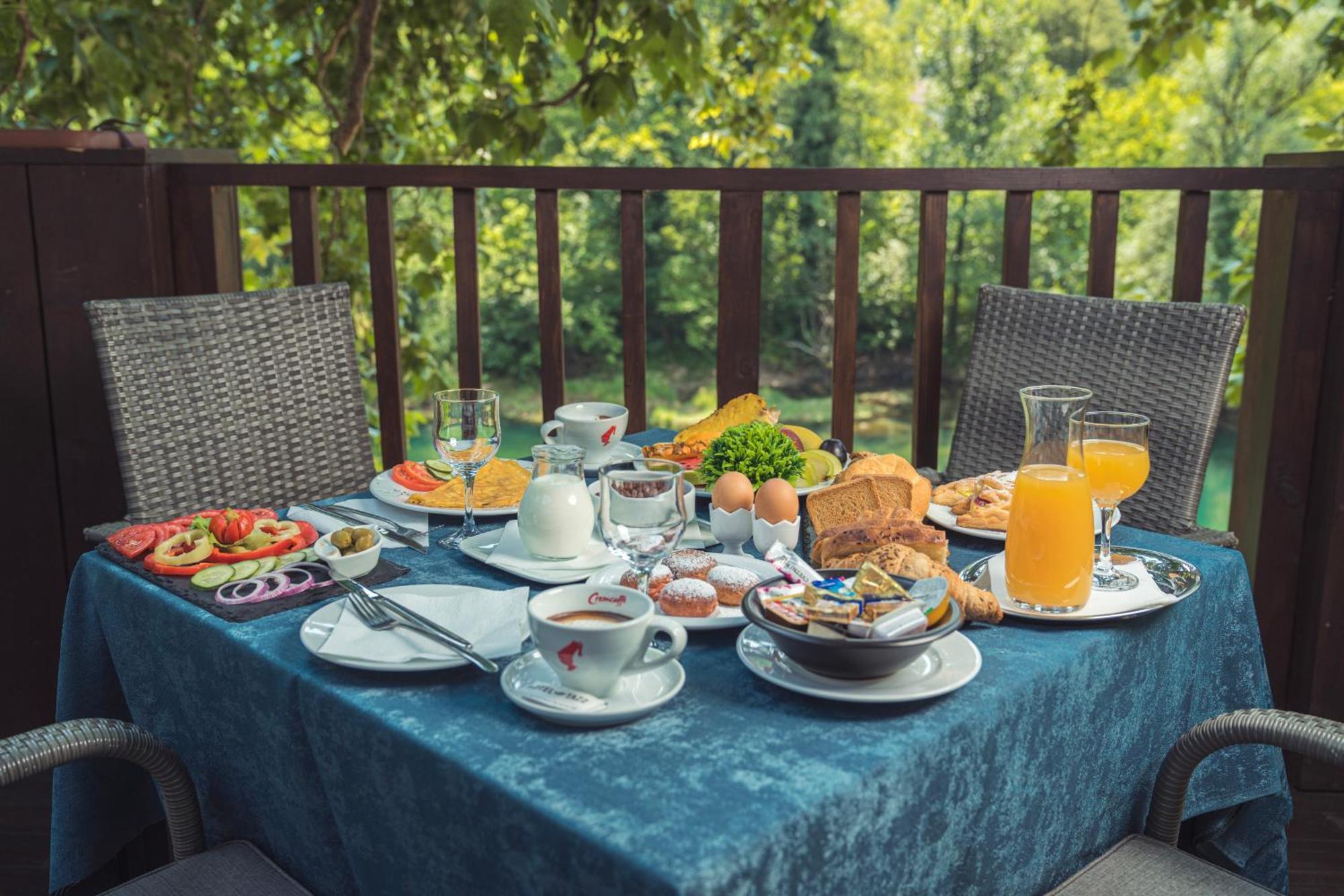 Hotel Tazz - River Front Oasis Collection Бихач Экстерьер фото